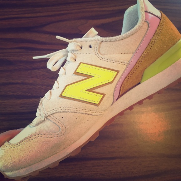 new balance 696 beige